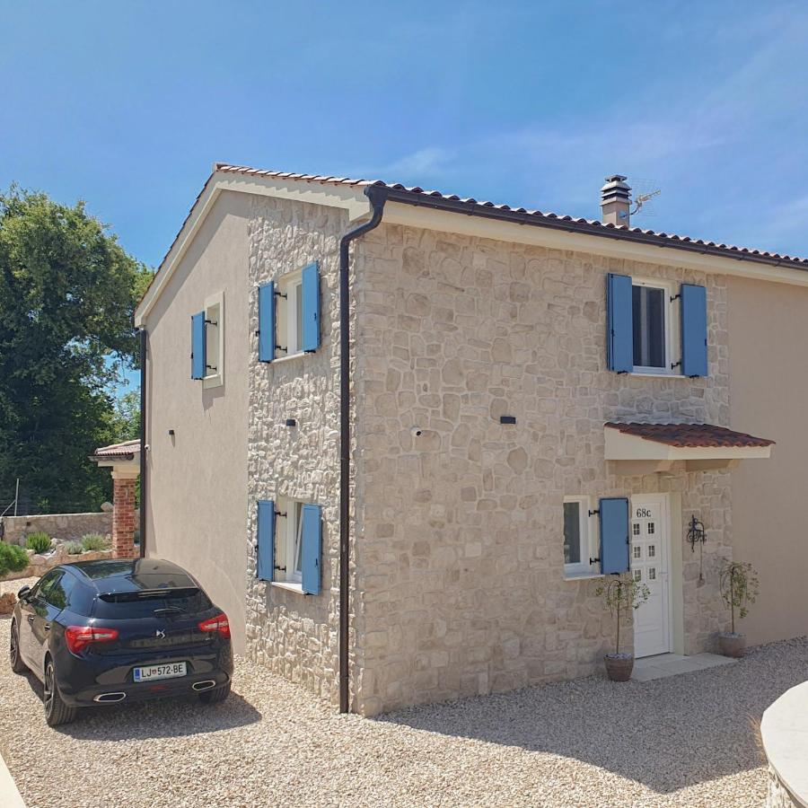 Villa Alara - Charming Villa With Heated Swimming Pool Milohnici Exterior foto